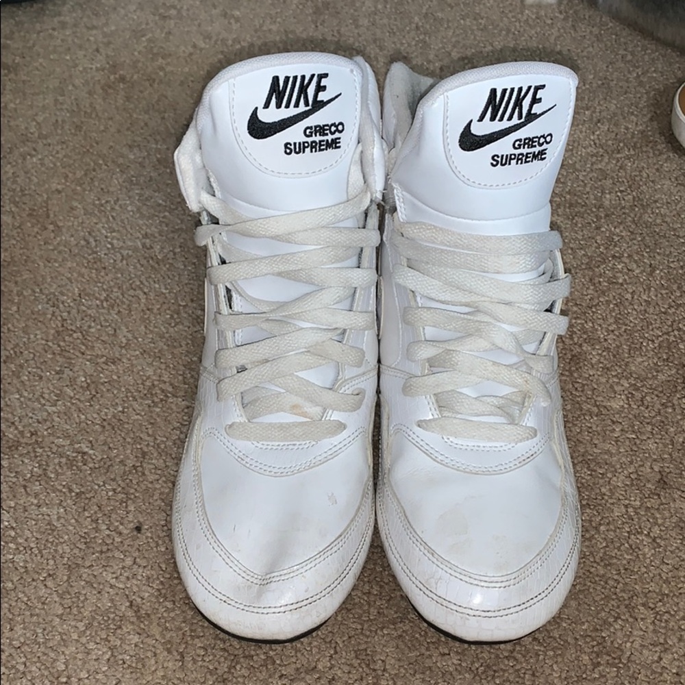White nike greco supreme